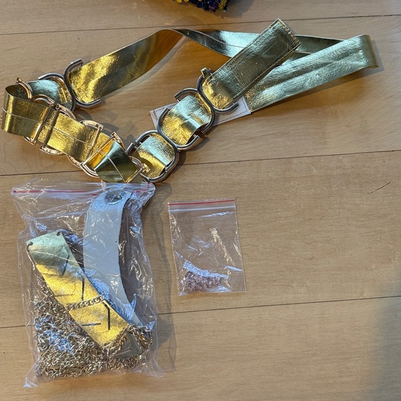 Brand new unworn “Rumi” costume - women’s XS - Picture 4 of 7